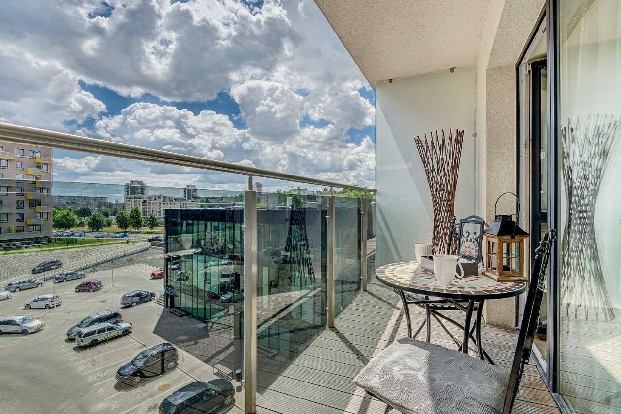 Bright Apartment Near Akropolis VNO Dış mekan fotoğraf